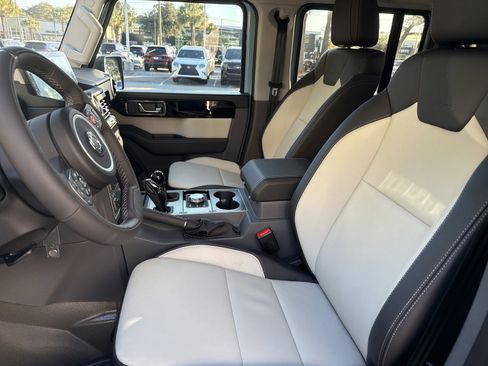 New 2025 INEOS Grenadier Fieldmaster Edition image 13