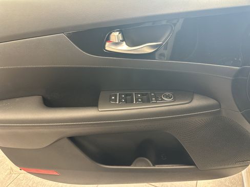 Used 2024 Kia Forte GT-Line w/ GT-Line Premium Package image 18