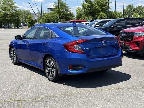 Used 2017 Honda Civic EX-T image 4