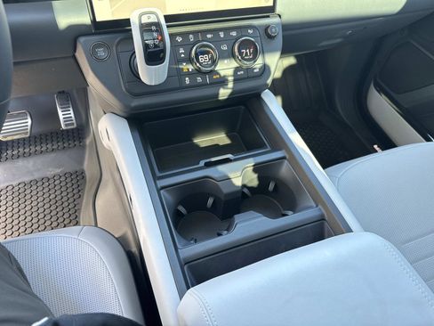 Certified 2026 Land Rover Defender 110 OCTA image 26