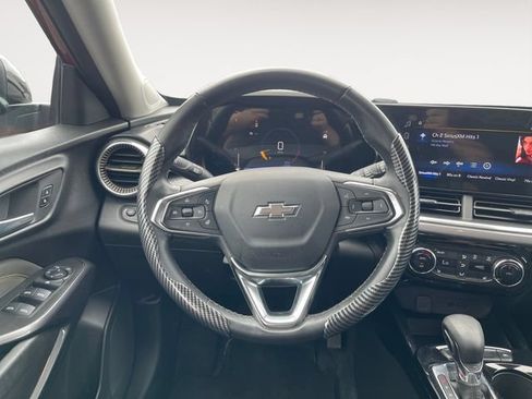 Used 2024 Chevrolet Trax ACTIV FWD image 12