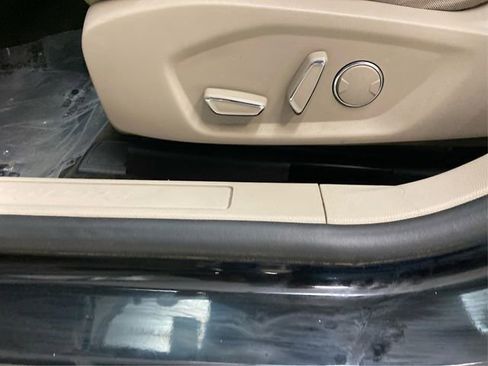 Used 2018 Ford Fusion SE image 23