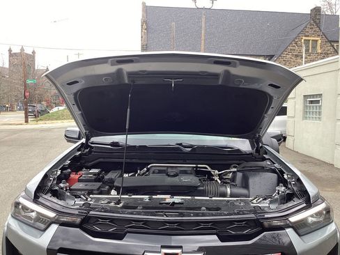 Used 2024 Chevrolet Colorado ZR2 w/ ZR2 Convenience Package III image 20