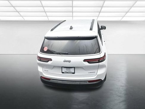 New 2025 Jeep Grand Cherokee L Laredo image 15