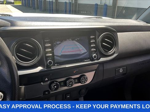 Used 2020 Toyota Tacoma SR w/ SR Convenience Package RWD image 15