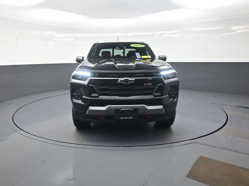 Used 2023 Chevrolet Colorado Z71 w/ Z71 Convenience Package 2 image 8