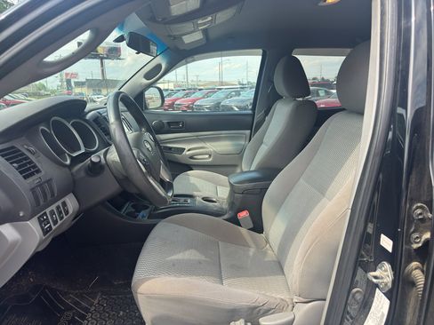 Used 2014 Toyota Tacoma 4x4 Double Cab image 12
