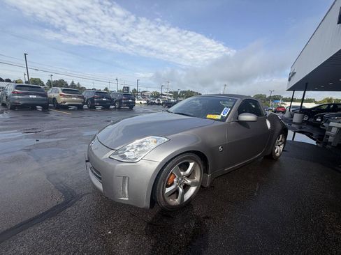 Used 2007 Nissan 350Z Grand Touring RWD image 3