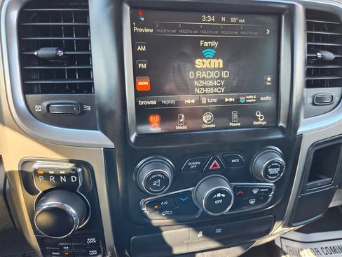 Used 2014 RAM 1500 Classic SLT w/ Remote Start & Security Group AWD/4WD image 28