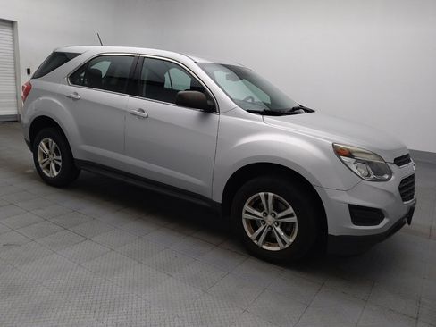 Used 2017 Chevrolet Equinox LS FWD image 11