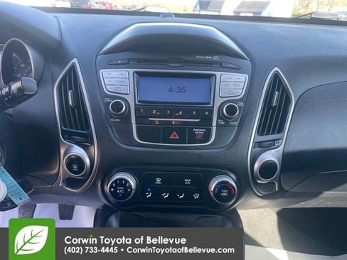 Used 2013 Hyundai Tucson GL image 12