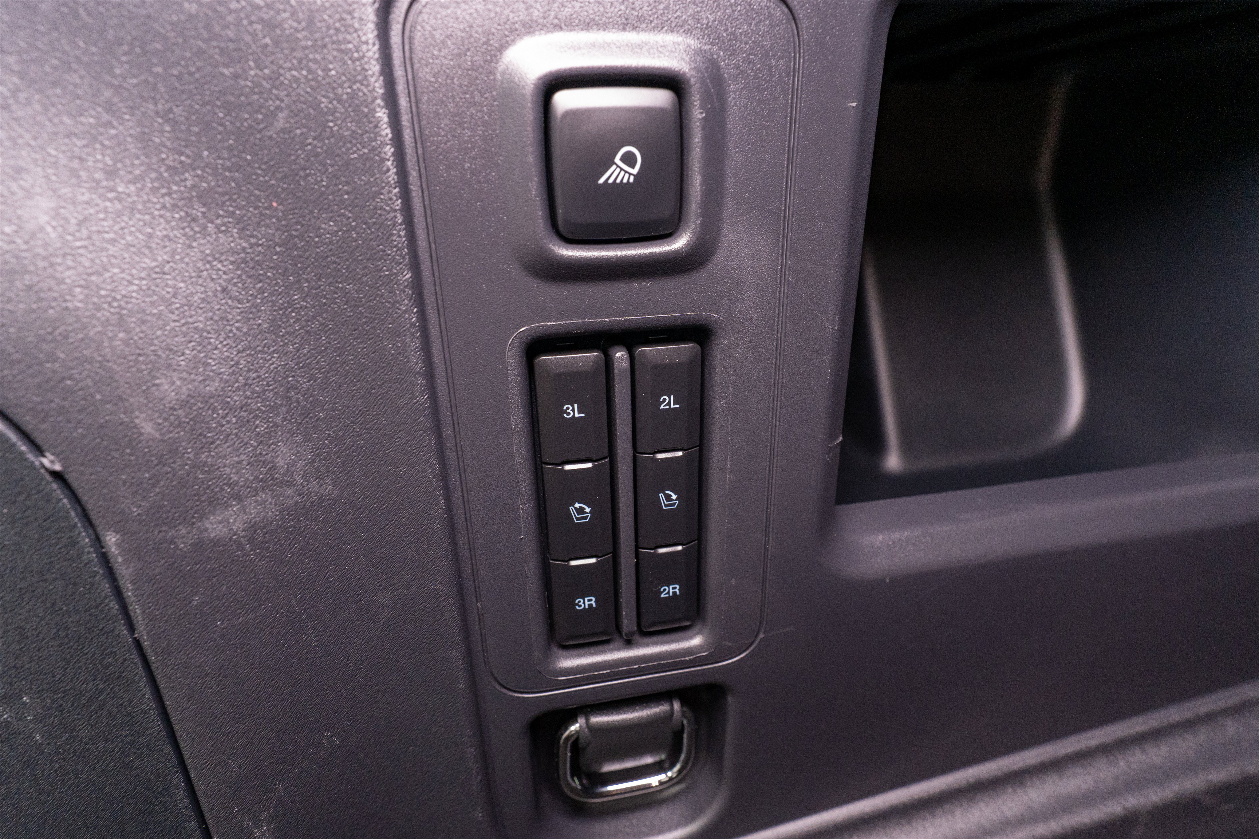 Used 2025 Ford Expedition Active AWD/4WD image 35