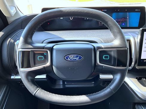 Certified 2026 Ford Expedition Max Platinum AWD/4WD image 11