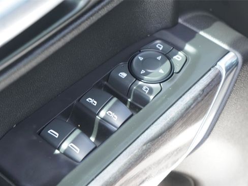 Used 2021 Chevrolet Silverado 1500 LTZ RWD image 19