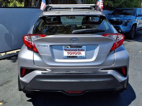 Used 2018 Toyota C-HR XLE FWD image 7