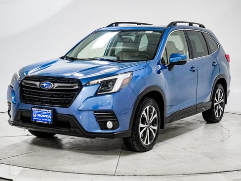 Used 2023 Subaru Forester Limited image 3