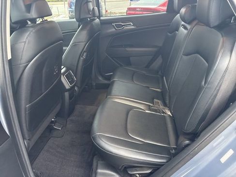 Used 2023 Kia Sportage EX image 30