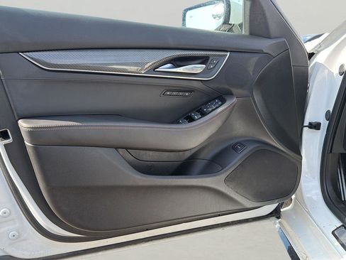 Used 2022 Cadillac CT5 Sport w/ Technology Package image 8