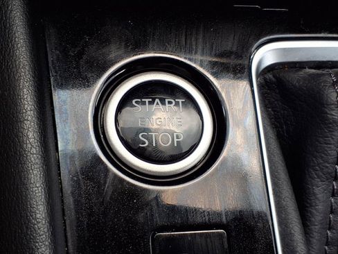 Certified 2024 Nissan Kicks SR image 22