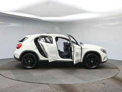 Used 2017 Mercedes-Benz GLA 250 GLA 250 image 53