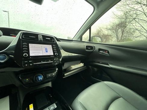 Certified 2021 Toyota Prius XLE w/ Advanced Technology Package AWD/4WD image 20