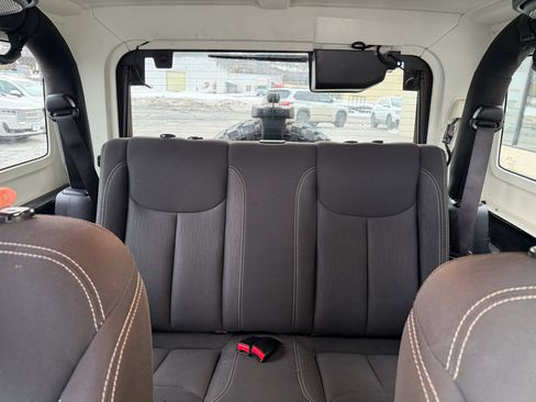 Used 2015 Jeep Wrangler Rubicon w/ Dual Top Group image 16