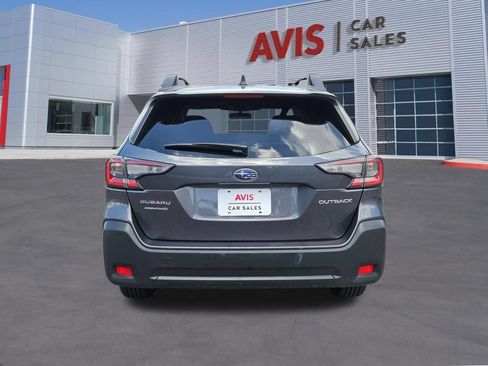 Used 2025 Subaru Outback Premium AWD/4WD image 7
