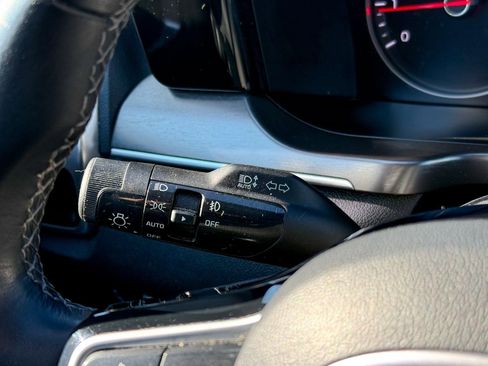 Certified 2022 Kia Sorento SX image 28