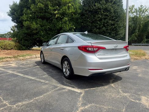 Used 2016 Hyundai Sonata SE FWD image 5