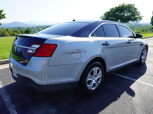 Used 2016 Ford Taurus Police Interceptor AWD image 14