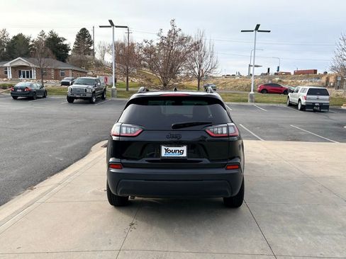 Used 2023 Jeep Cherokee Altitude Lux image 5