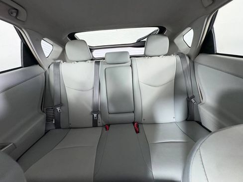 Used 2014 Toyota Prius Four FWD image 6
