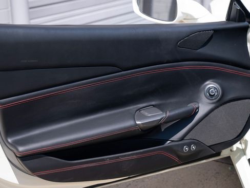 Used 2018 Ferrari 488 Spider RWD image 27