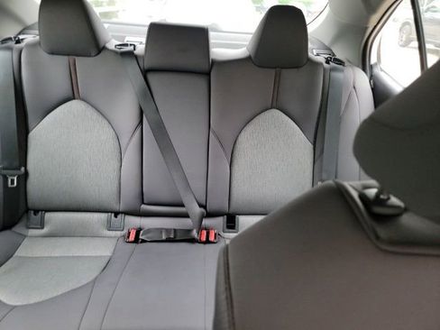 Used 2020 Toyota Camry LE FWD image 12