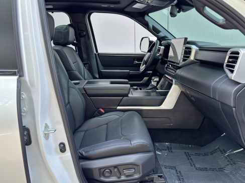 Used 2024 Toyota Sequoia Platinum AWD/4WD image 16