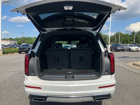 Used 2020 Cadillac XT6 Premium Luxury FWD image 19