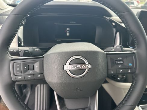 New 2026 Nissan Pathfinder SL FWD image 16