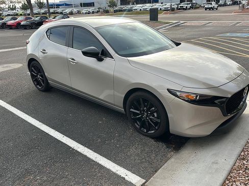Used 2025 MAZDA MAZDA3 s Sport image 2