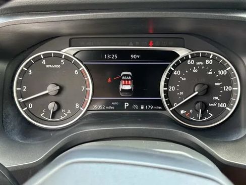 Used 2025 Nissan Rogue SV AWD/4WD image 44