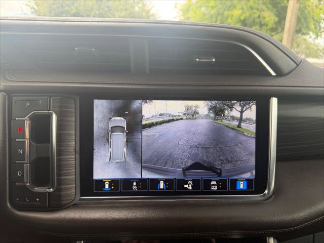 Used 2021 GMC Yukon Denali w/ Denali Premium Package AWD/4WD image 26