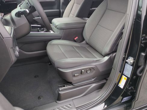 New 2026 Chevrolet Suburban LS w/ LPO, Dark Essentials Package image 19