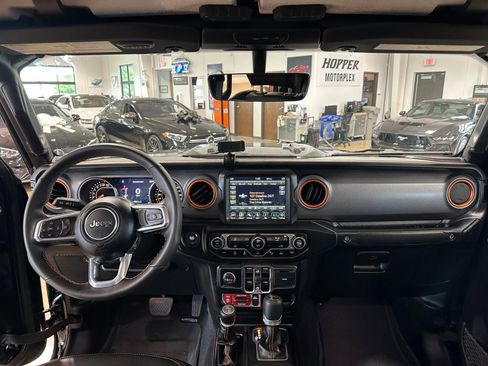Used 2023 Jeep Gladiator Mojave w/ LED Lighting Group AWD/4WD image 14