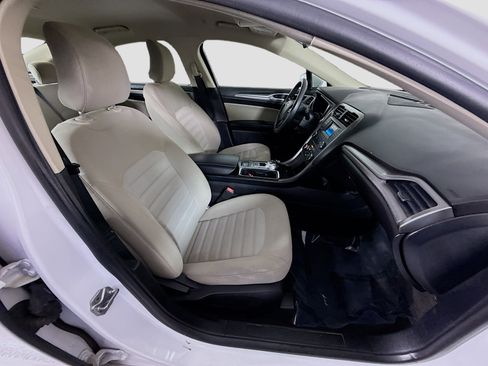 Used 2018 Ford Fusion S FWD image 29