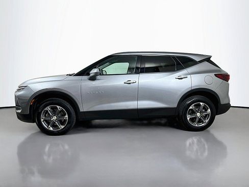 Used 2025 Chevrolet Blazer LT FWD image 4