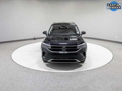Used 2023 Volkswagen Taos SE w/ Black Wheel Package FWD image 28