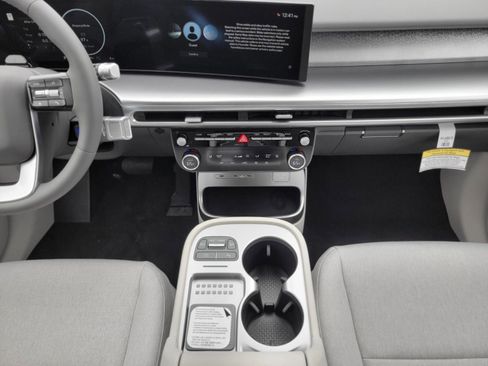 New 2026 Hyundai Ioniq 9 SE image 14