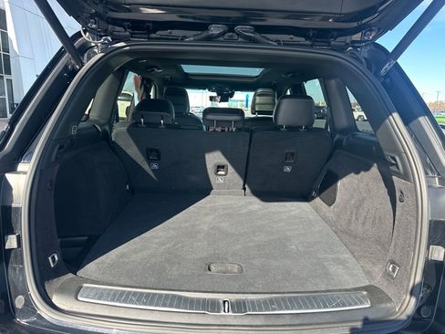 Used 2023 Jeep Grand Cherokee Overland w/ Luxury Tech Group IV image 20