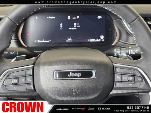 Used 2024 Jeep Grand Cherokee L Laredo AWD/4WD image 39