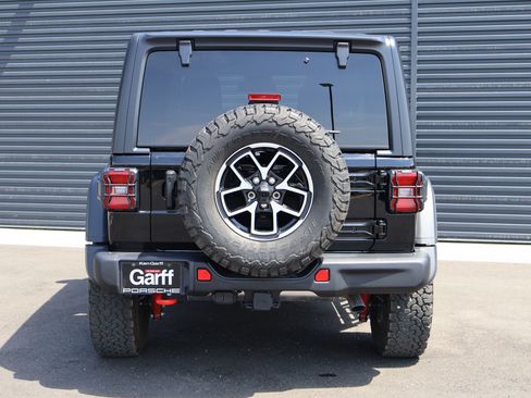 Used 2024 Jeep Wrangler Unlimited Rubicon w/ Capability Package AWD/4WD image 6