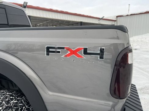 Used 2011 Ford F250 Lariat w/ Lariat Interior Pkg image 9